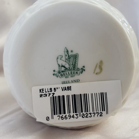 Belleek Kells 5" Vase - Picture 4 of 8